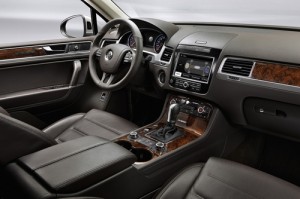 DB2010AU00081
