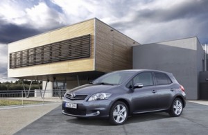 Toyota Auris 2010 II