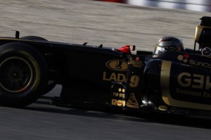 Lotus Renault GP Nick Heidfeld Testfahrten Barcelona 2011