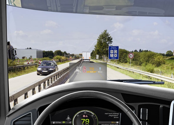 IAA Nutzfahrzeuge 2016 Continental stellt Head-up-Displays für den Einsatz in Lkw und Bussen vor © Continental
