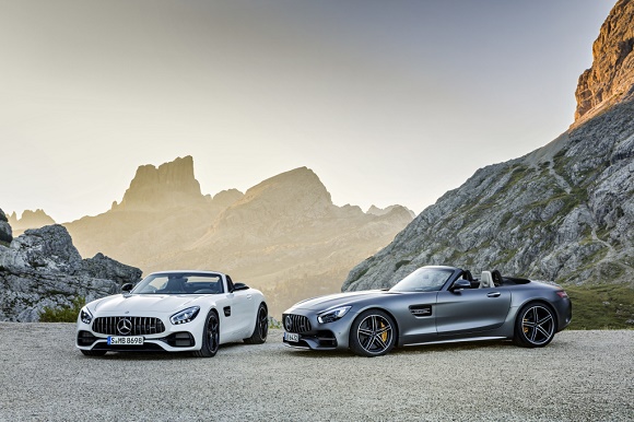 Der neue Mercedes-AMG GT Roadster und Mercedes-AMG GT C Roadster © Daimler